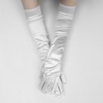 Карнавальные перчатки белые длинные